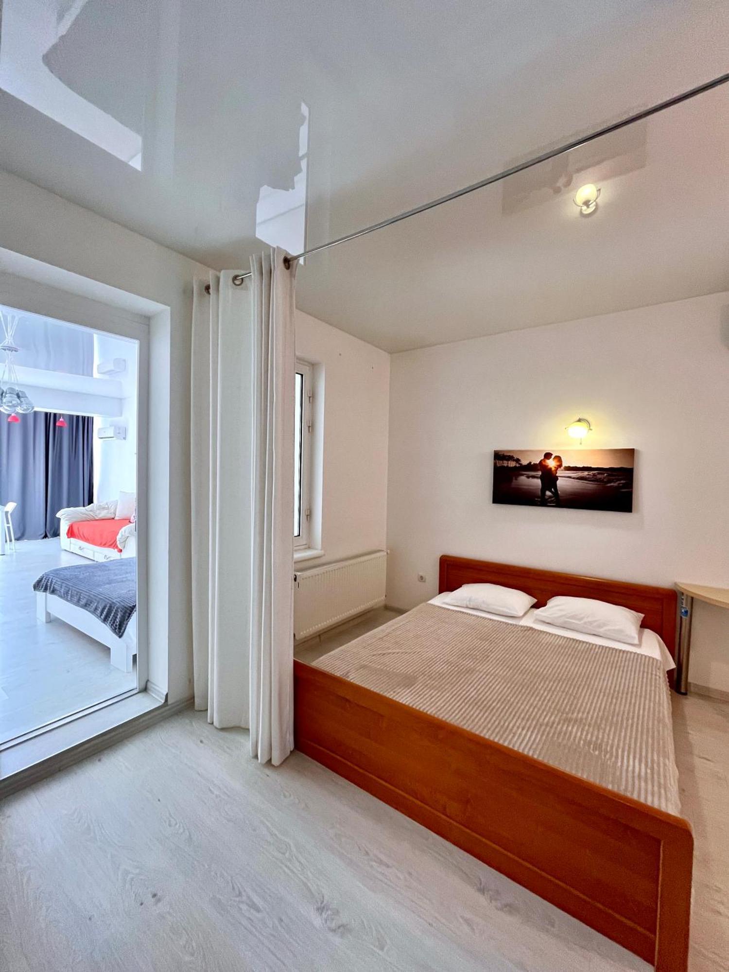 Done Kandybone Apartments Burlach'ya Balka Eksteriør billede