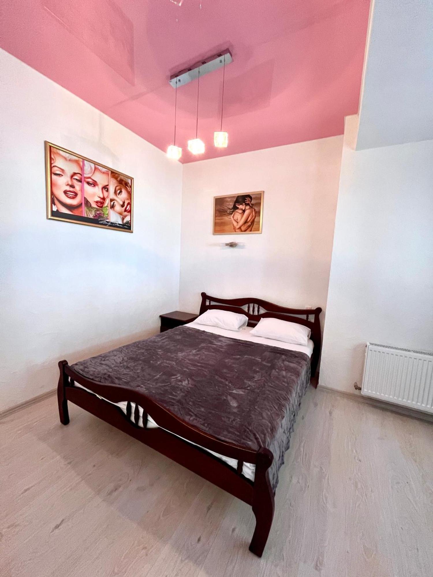Done Kandybone Apartments Burlach'ya Balka Eksteriør billede